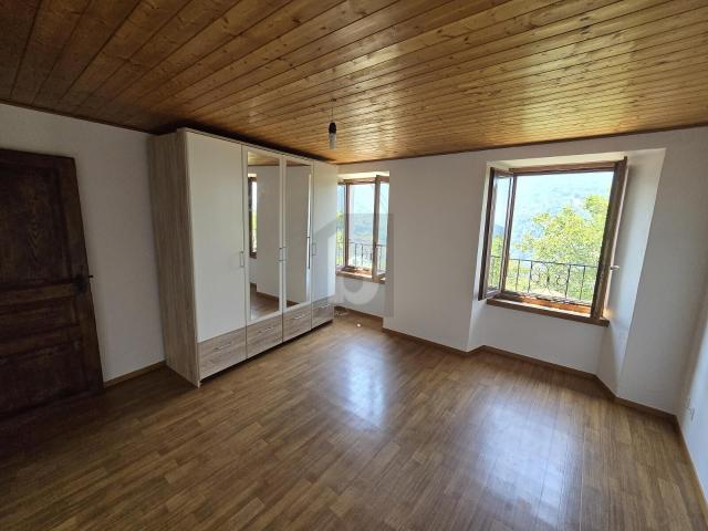 House with 3.5 rooms on sale in Scareglia 97 m² | dreamo. Ch