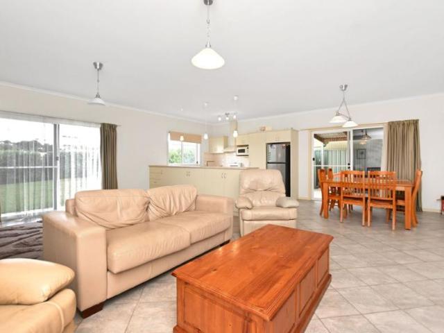 For Rent 3 Bedroom House Kingscote, SA DS102590921