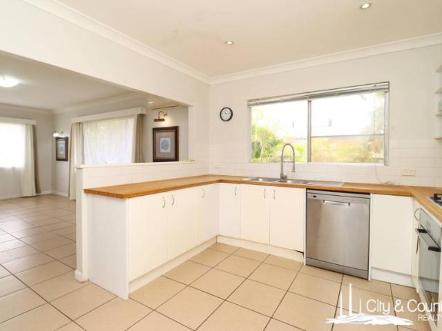 For Rent 3 Bedroom House Mount Isa QLD DS102626419