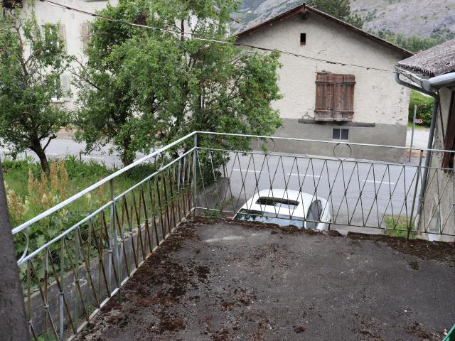 House with 3 rooms on sale in Agarn 65 m² | dreamo. Ch