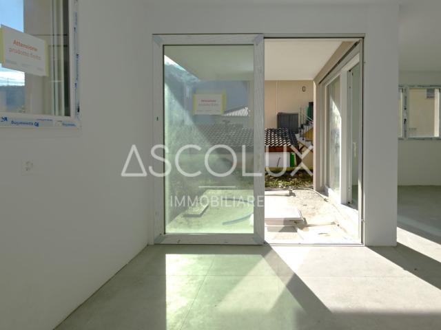 House with 4.5 rooms on sale in Cugnasco 157 m² | dreamo. Ch