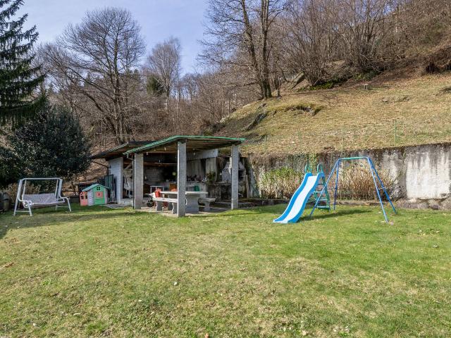 House with 4.5 rooms on sale in Gorduno 89 m² | dreamo. Ch