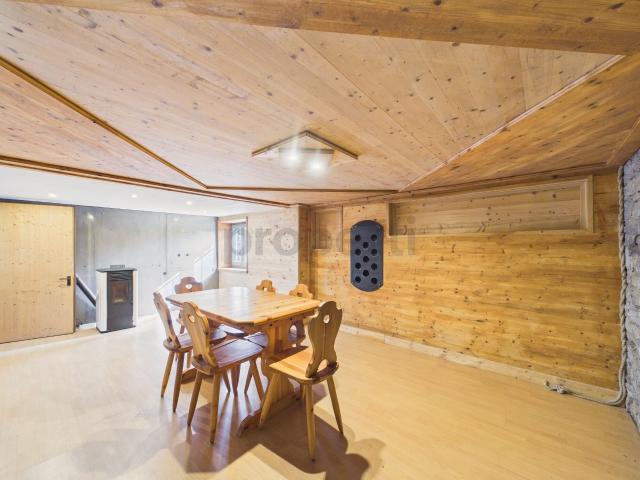 House with 4.5 rooms on sale in Pollegio 90 m² | dreamo. Ch