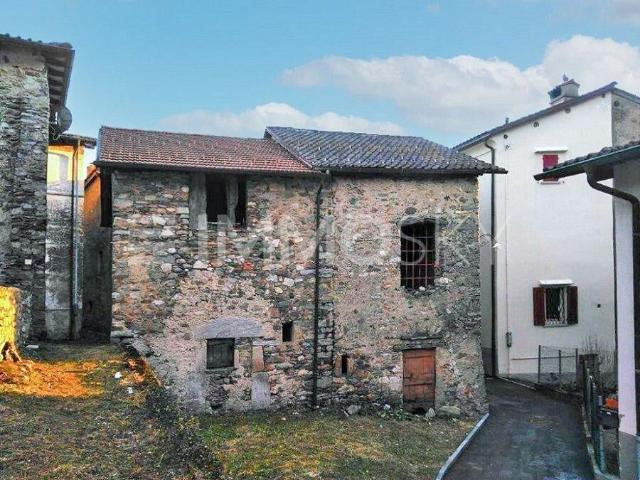 House with 5.5 rooms on sale in Arosio 201 m² | dreamo. Ch