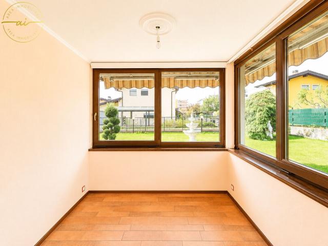 House with 5.5 rooms on sale in Stabio 146 m² | dreamo. Ch