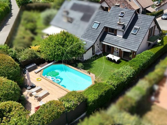 House with 5 rooms on sale in Saint Julien en Genevois 300 m² | dreamo. Ch