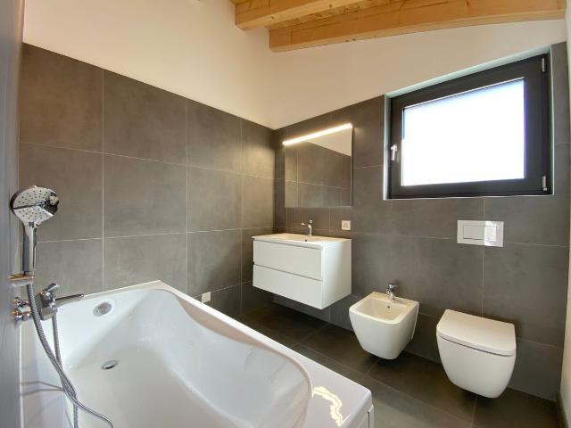 House with 6.5 rooms on sale in Airolo 238 m² | dreamo. Ch
