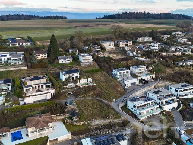 House with 6.5 rooms on sale in Cotterd 354 m² | dreamo. Ch