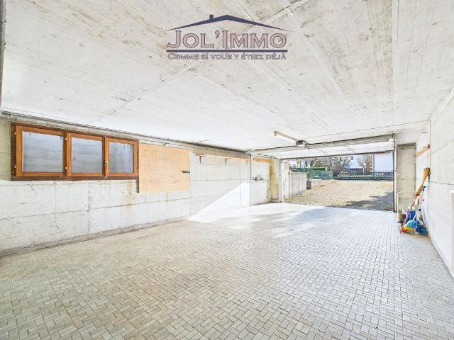 House with 6.5 rooms on sale in Courrendlin 230 m² | dreamo. Ch