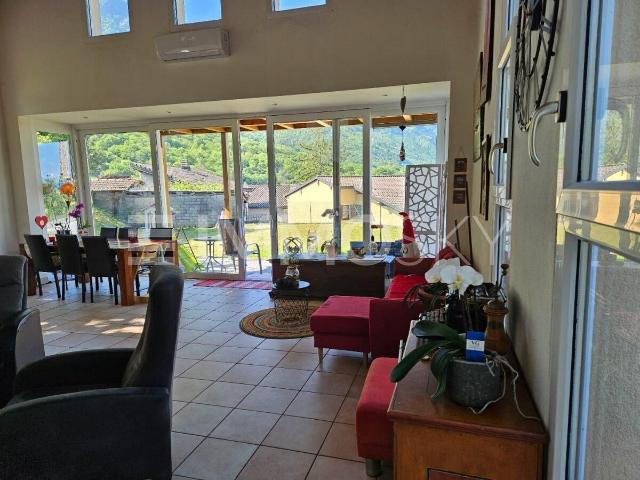 House with 6.5 rooms on sale in Giubiasco 270 m² | dreamo. Ch