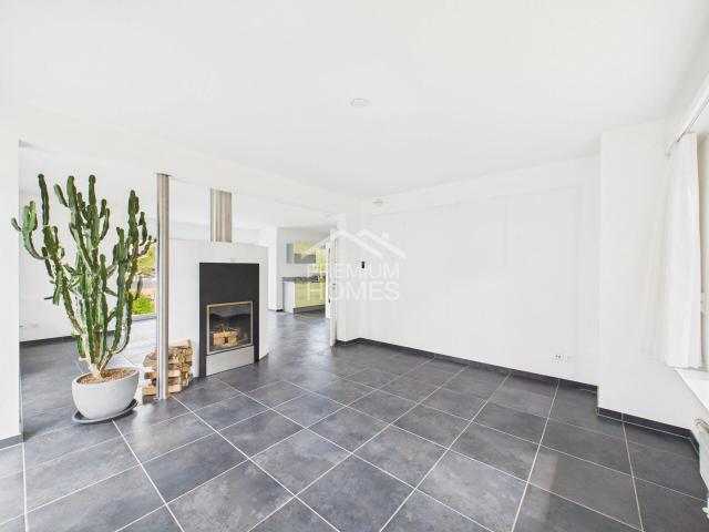 House with 6.5 rooms on sale in Grellingen 210 m² | dreamo. Ch