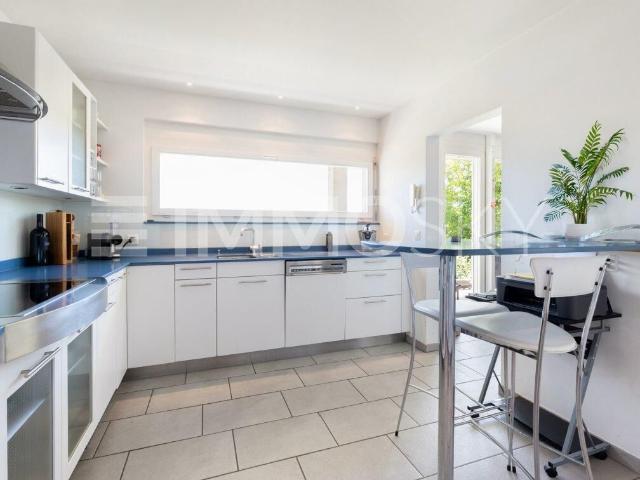 House with 6.5 rooms on sale in Hagenbuch ZH 190 m² | dreamo. Ch