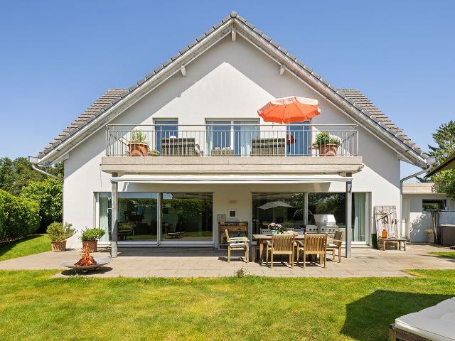 House with 6.5 rooms on sale in Hombrechtikon 305 m² | dreamo. Ch