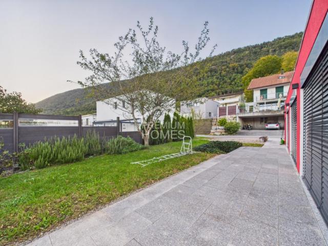 House with 6.5 rooms on sale in Pieterlen 215 m² | dreamo. Ch