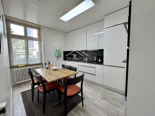 House with 7.5 rooms on sale in Basel 215 m² | dreamo. Ch