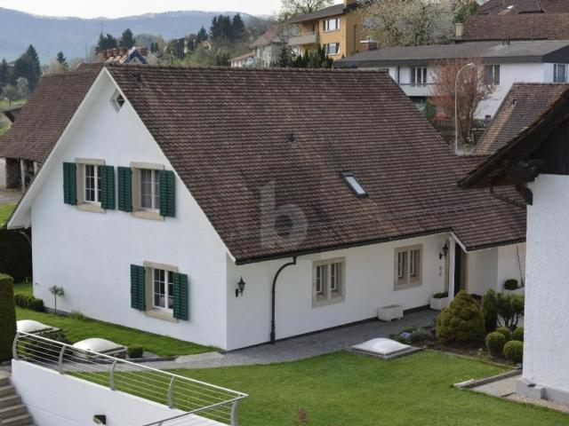 House with 7 rooms for rent in Lengnau AG 220 m² | dreamo. Ch