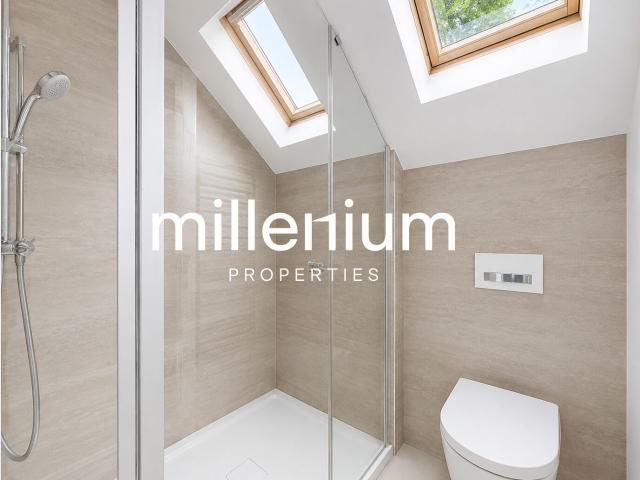 House with 7 rooms for rent in ZONE 240 m² | dreamo. Ch