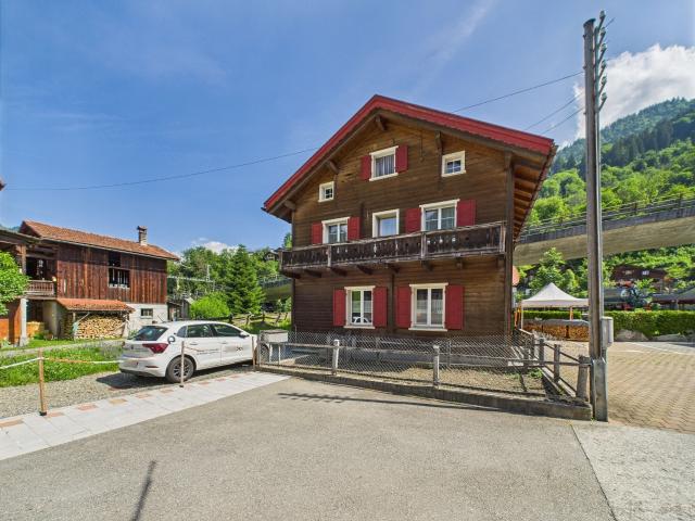 House with 7 rooms on sale in Jenaz 155 m² | dreamo. Ch