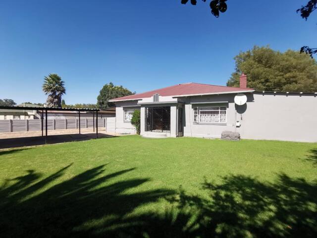 House Airfield Gauteng LS67606455