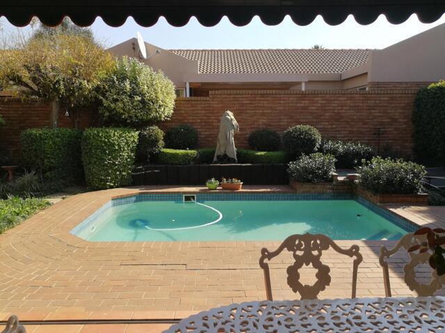 House Alphen Park Gauteng LS67606437