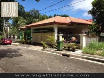House and lot manville royale subd