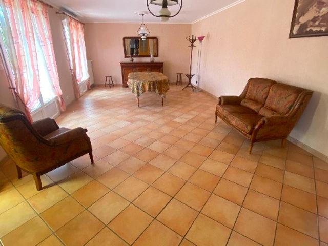 House at 53 Montjean, MONTJEAN, 53320, France