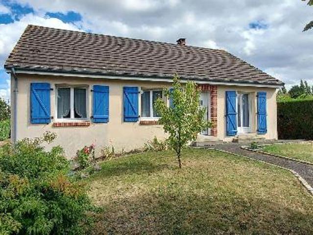 House at 53 Quelaines Saint Gault, QUELAINES ST GAULT, 53360, France