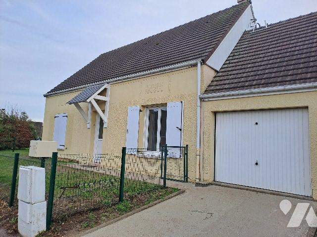 House at 60 Crèvecœur le Grand, CREVECOEUR LE GRAND, 60360, France
