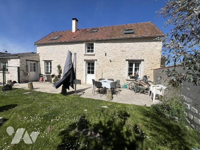 House at 60 Montlognon, MONTLOGNON, 60300, France