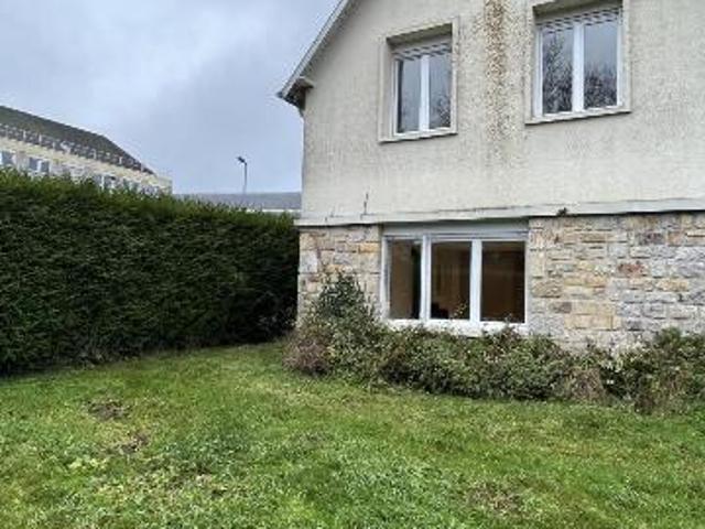 House at 61 Domfront en Poiraie, DOMFRONT, 61700, France