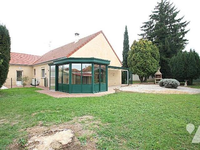House at 71 Châtenoy le Royal, CHATENOY LE ROYAL, 71880, France