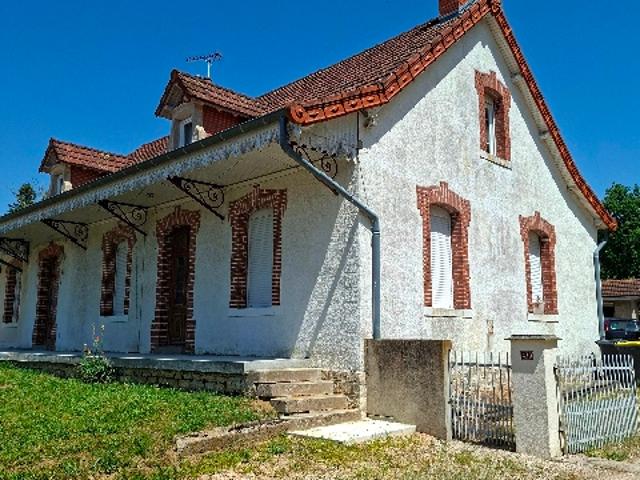 House at 71 Saint Étienne en Bresse, ST ETIENNE EN BRESSE, 71370, France