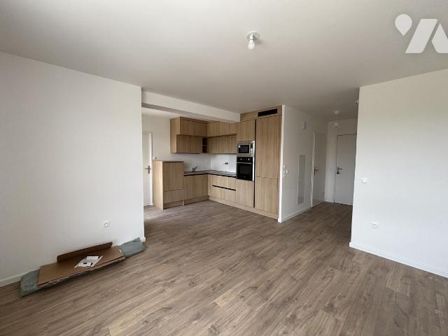 House at 80 Amiens, AMIENS, 80000, France
