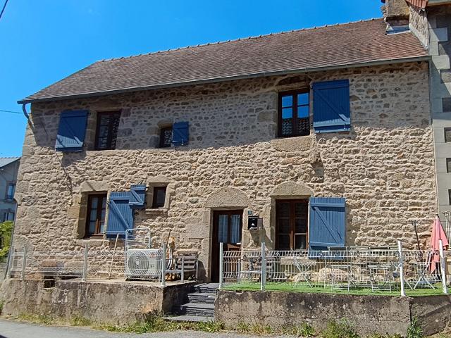 house at 23120 VALLIERE