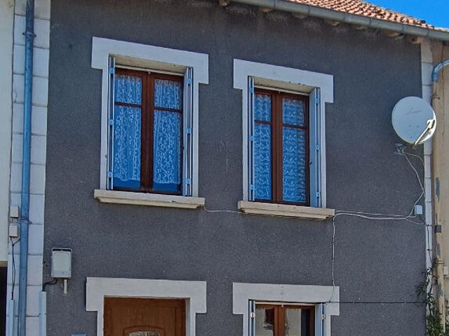 house at 23700 AUZANCES