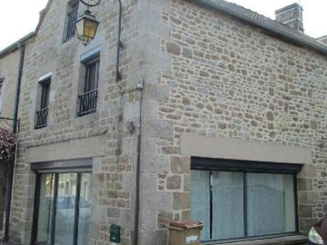 House at 35 Saint Germain en Coglès, ST GERMAIN EN COGLES, 35133, France