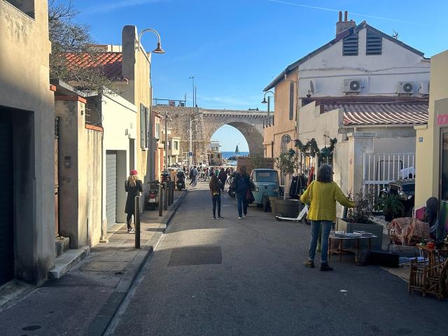 House at vallon des Auffes, Marseille Amsterdam Apartments for Rent