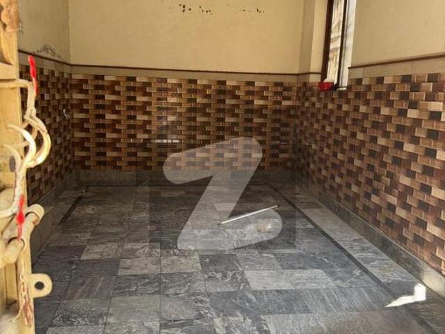 House Available For Rent Hajipura Road