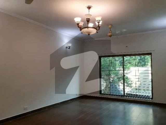 House Available For rent In Askari 11
