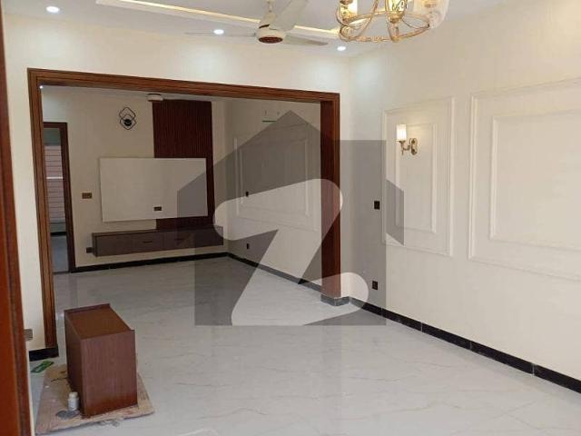 Portion available for rent in i 8