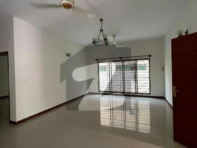 House Available For Rent well Maintained Askari 5 Sector H
