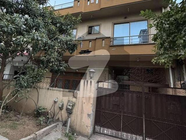 House Available For Sale In G 10/4