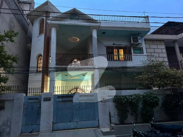 House available for sale in gulshn e iqbl 13D 2 Gulshan e Iqbal Block 13/D 2