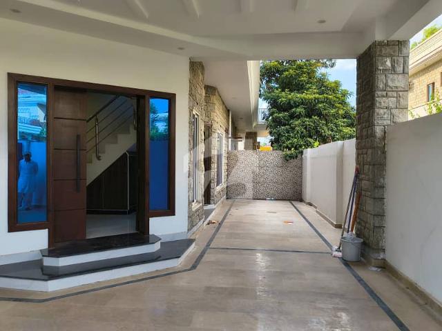 House available for sale in i 8