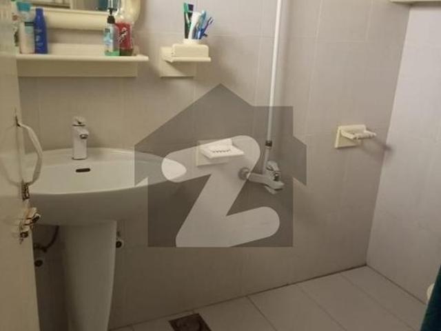 House available on sale At prime location of Gulistan e Jauhar Block 17