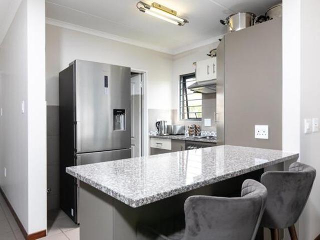 House Barbeque Downs Gauteng LS67606600