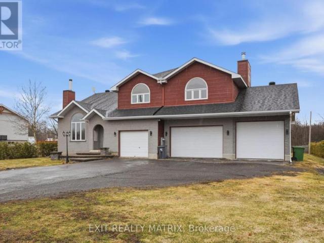 House East Hawkesbury ON LS101556446