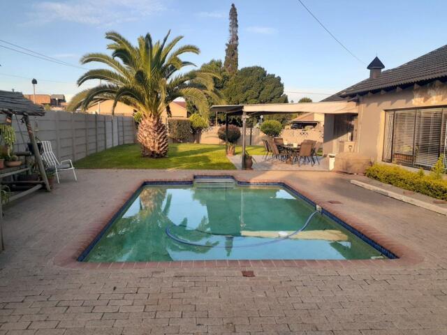 House Emalahleni Ward 11 Mpumalanga LS67606266