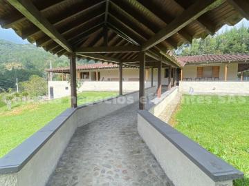 house en arriendo 6.037473788809317, 75.43373721183751