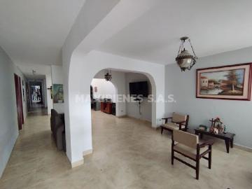 house en arriendo CR 51C 67A 58 CA al lado de la clinica leon 13